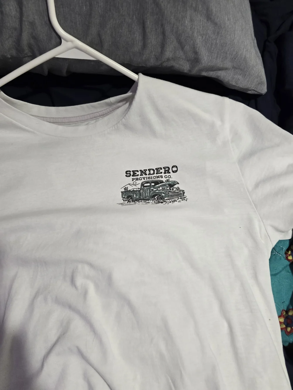 Few Parts Graphic Tee - White with Green Print Xl Sendero Provisions Co - Picture 6 of 7